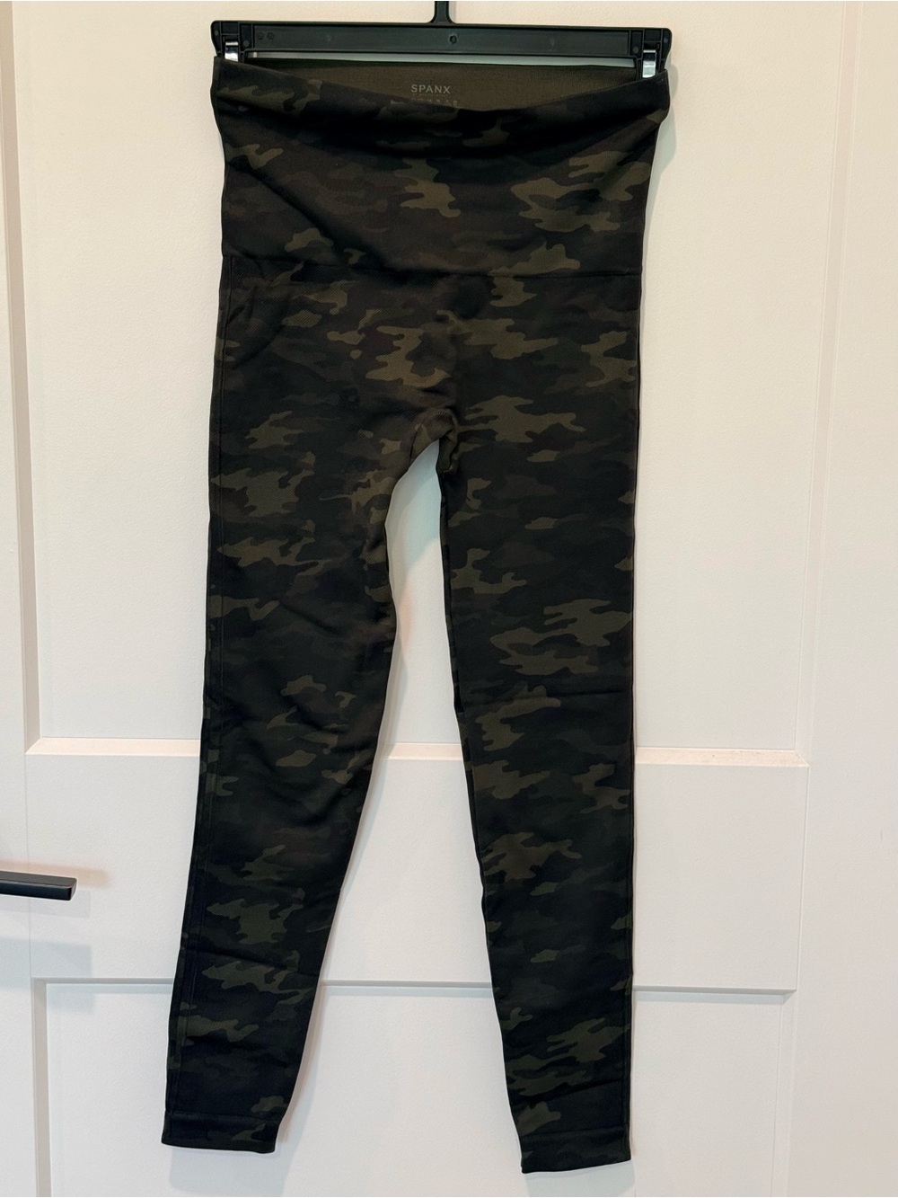 SPANX Women’s Camo High-Waist Leggings |Olive Green | Size Small